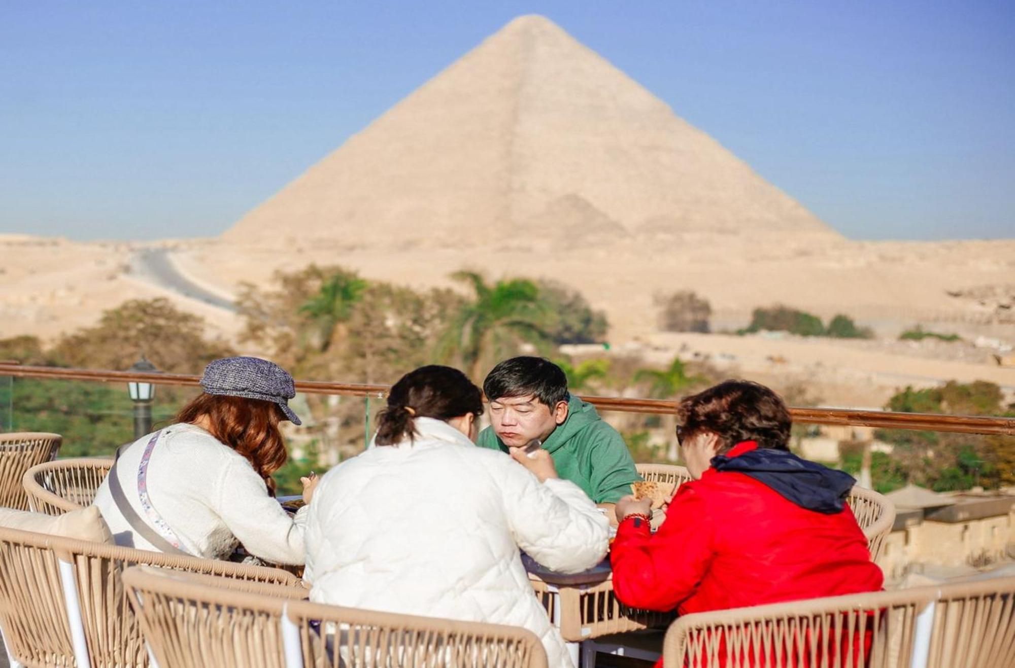 Tree Lounge Pyramids View Inn , Sphinx Giza Kafrat al Jabal Exterior foto