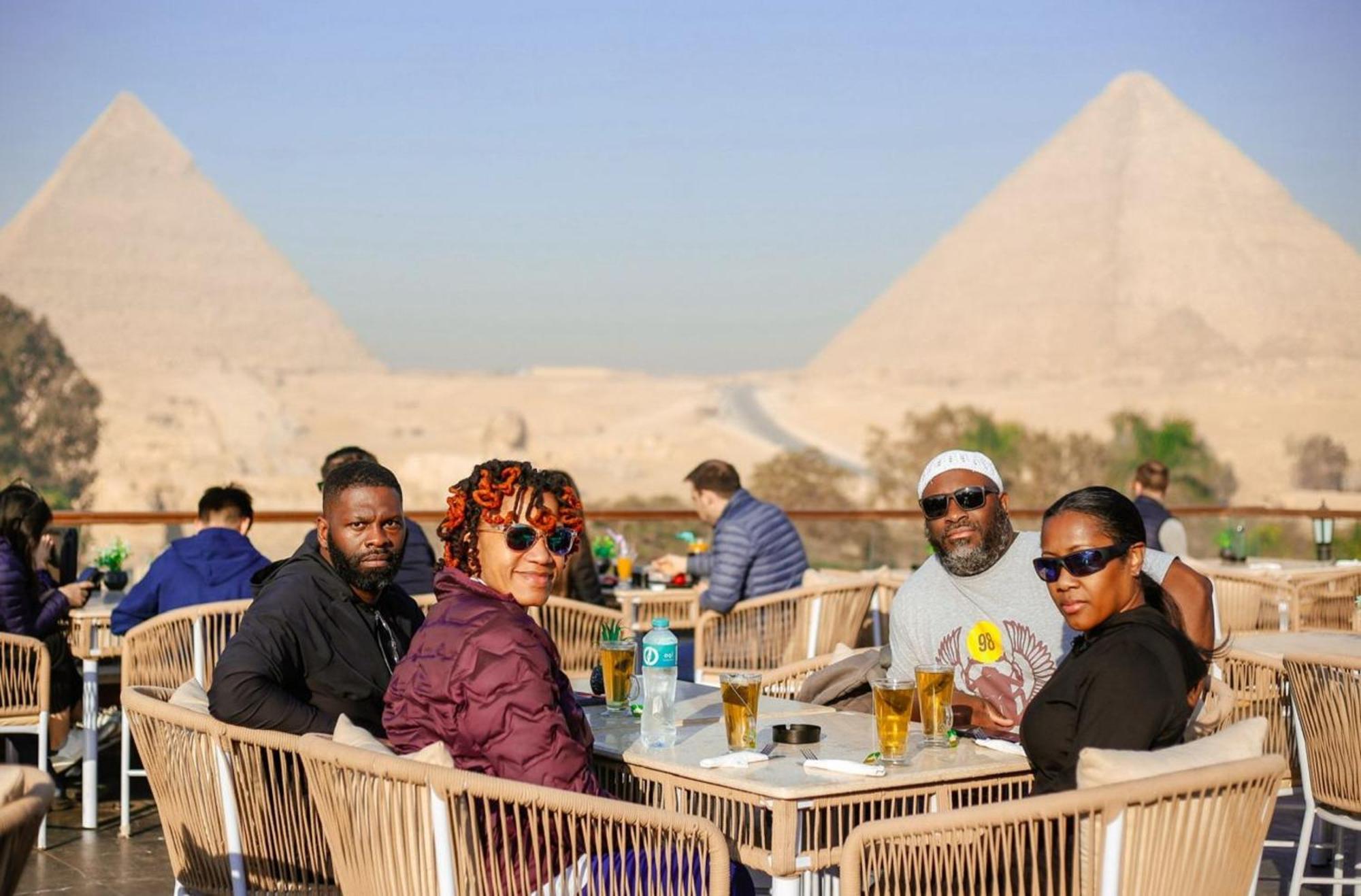 Tree Lounge Pyramids View Inn , Sphinx Giza Kafrat al Jabal Exterior foto