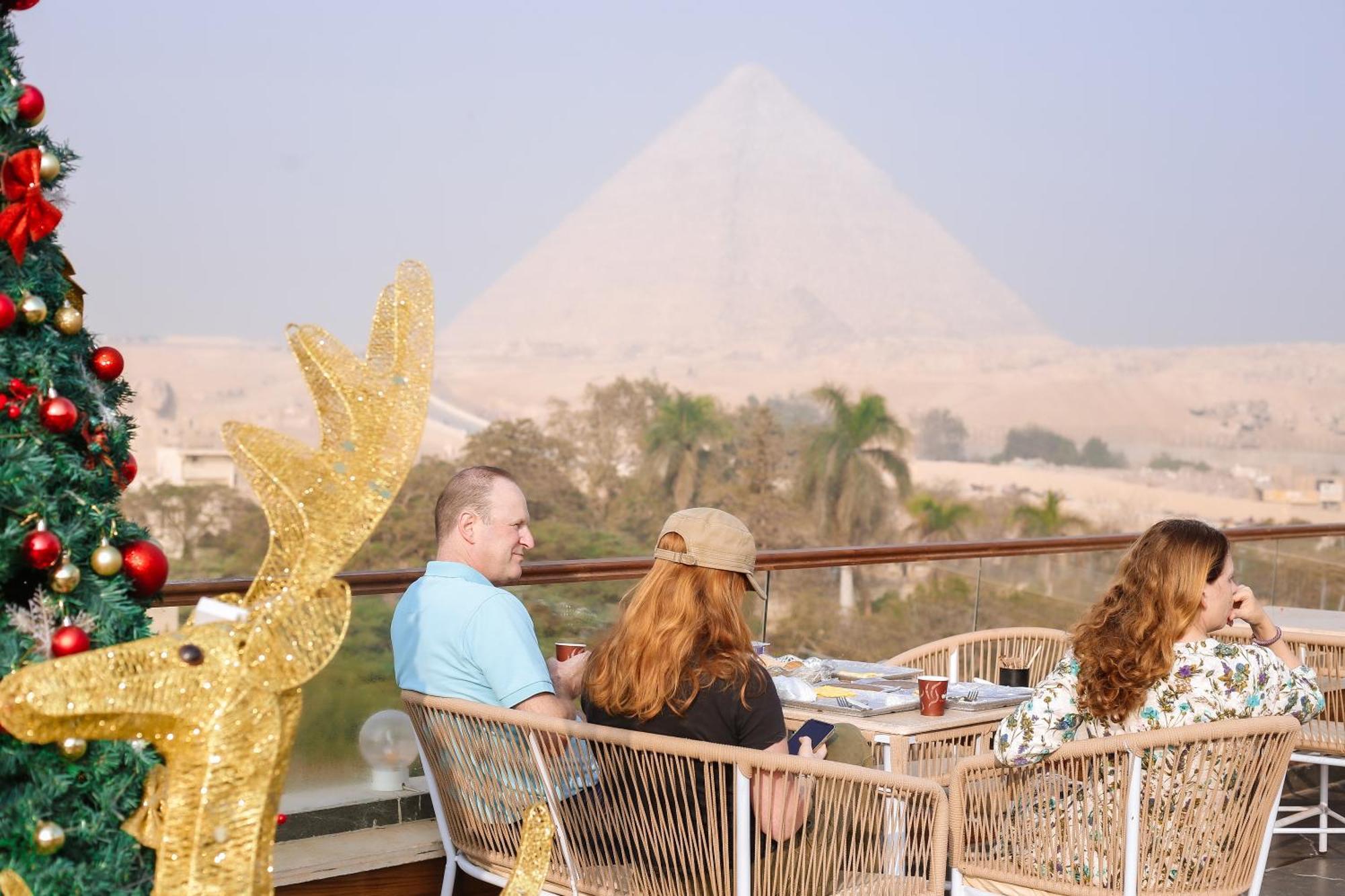 Tree Lounge Pyramids View Inn , Sphinx Giza Kafrat al Jabal Exterior foto