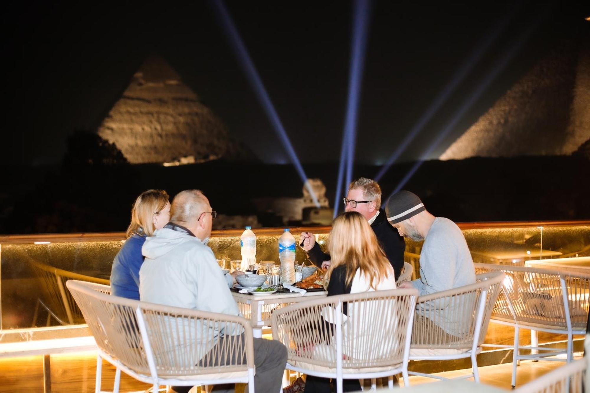Tree Lounge Pyramids View Inn , Sphinx Giza Kafrat al Jabal Exterior foto
