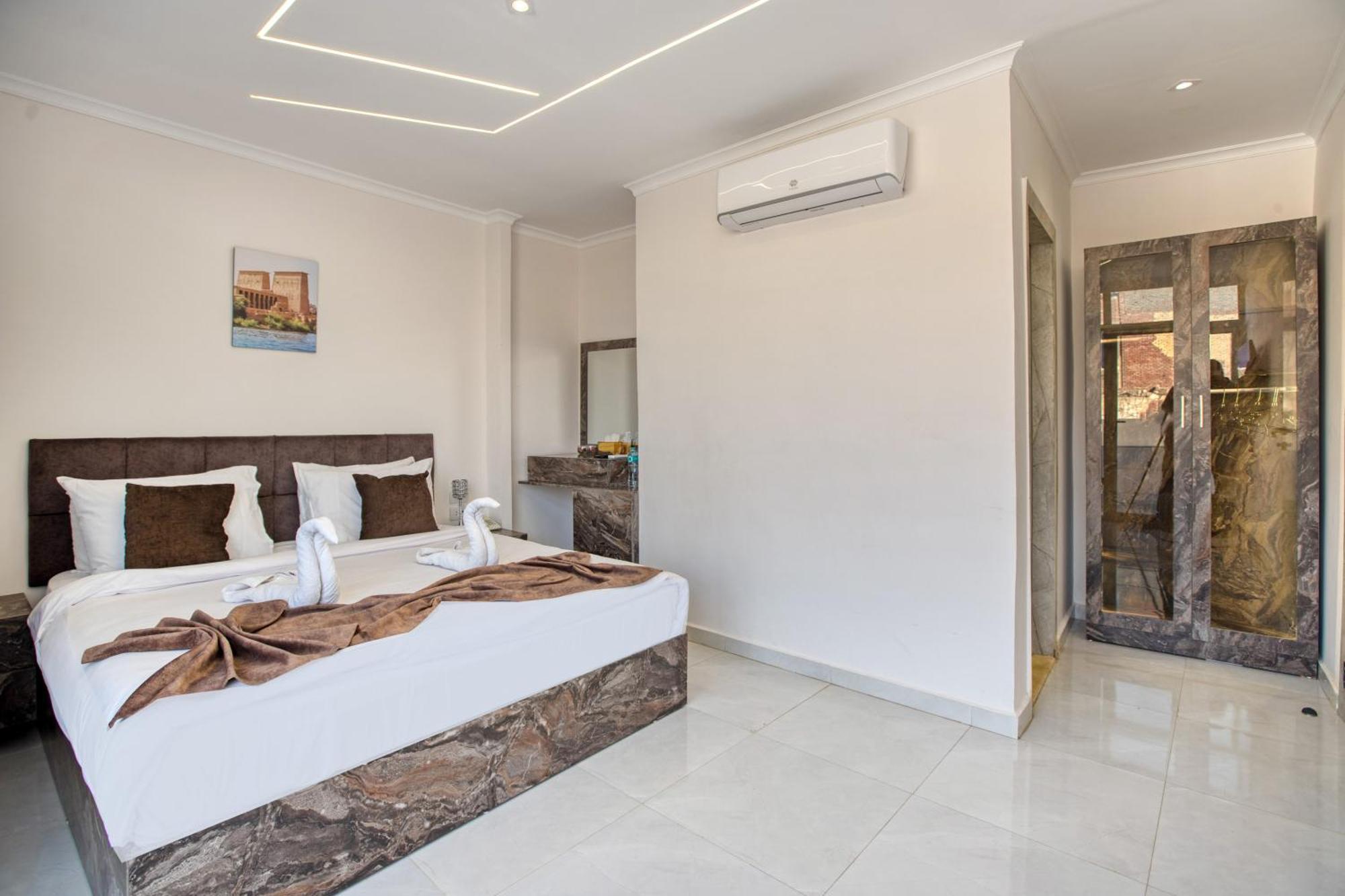 Tree Lounge Pyramids View Inn , Sphinx Giza Kafrat al Jabal Exterior foto