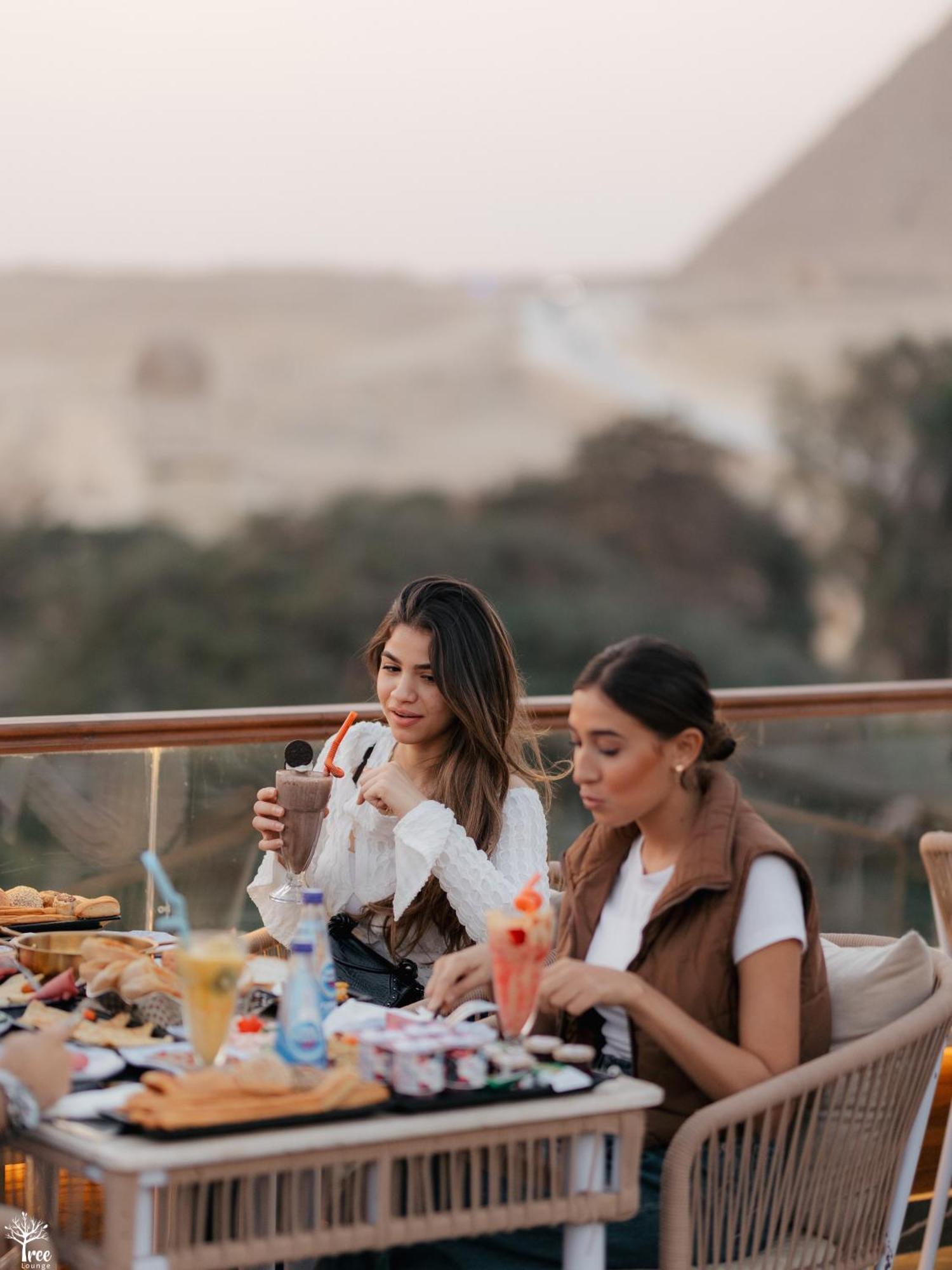 Tree Lounge Pyramids View Inn , Sphinx Giza Kafrat al Jabal Exterior foto